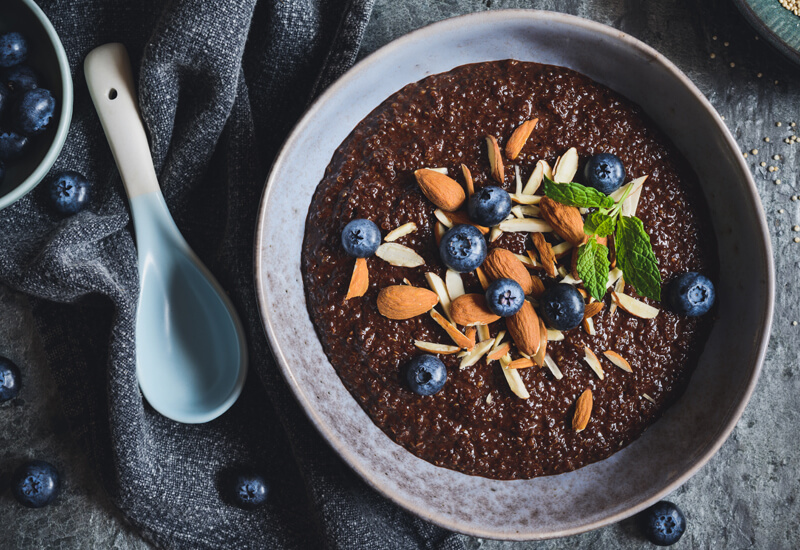 raw chocolate porridge
